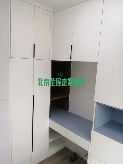北京全屋定制爱格门板万华禾香板柜体团购